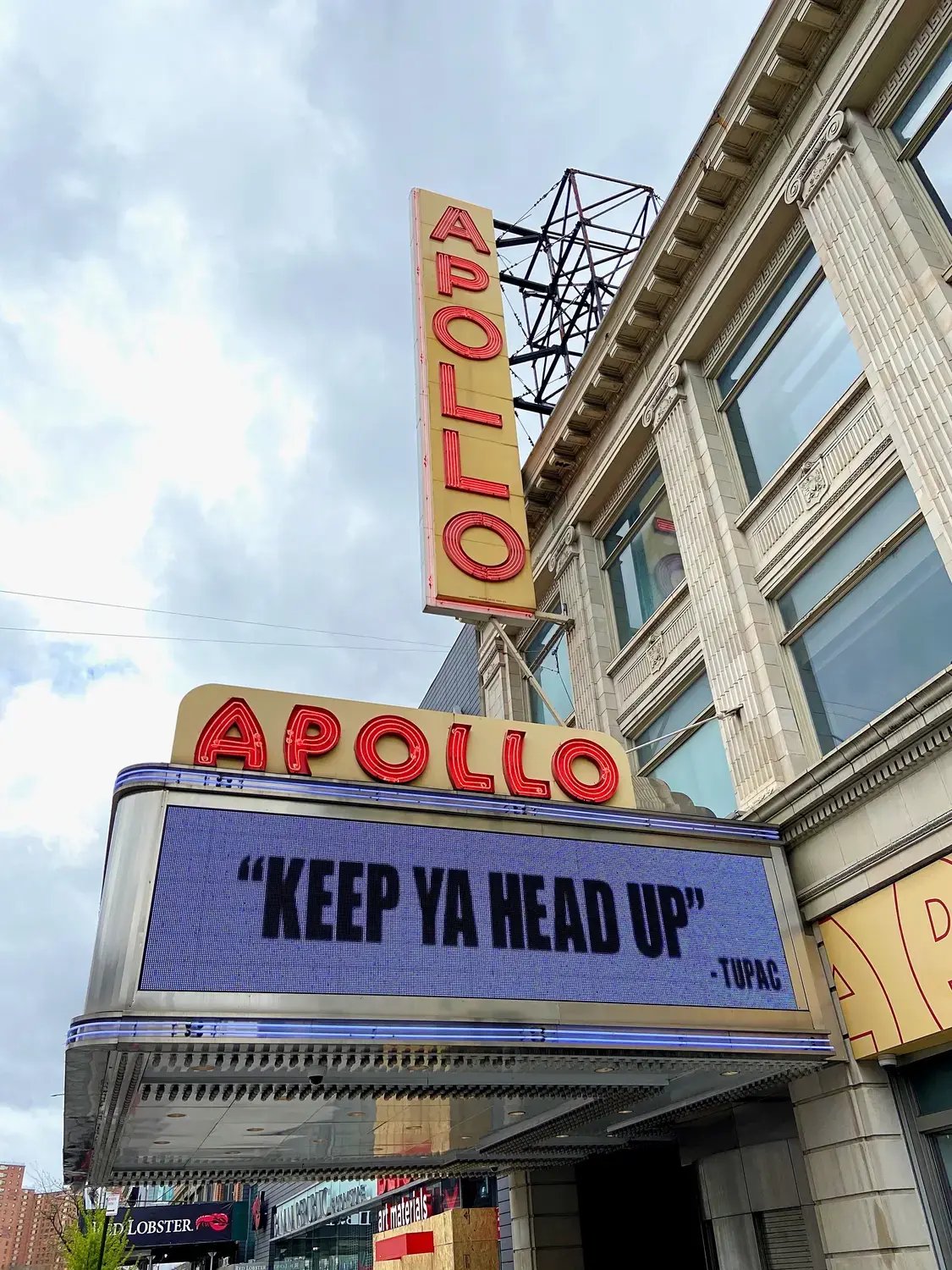 Apollo Theater - Image by Here Now / Shutterstock.com