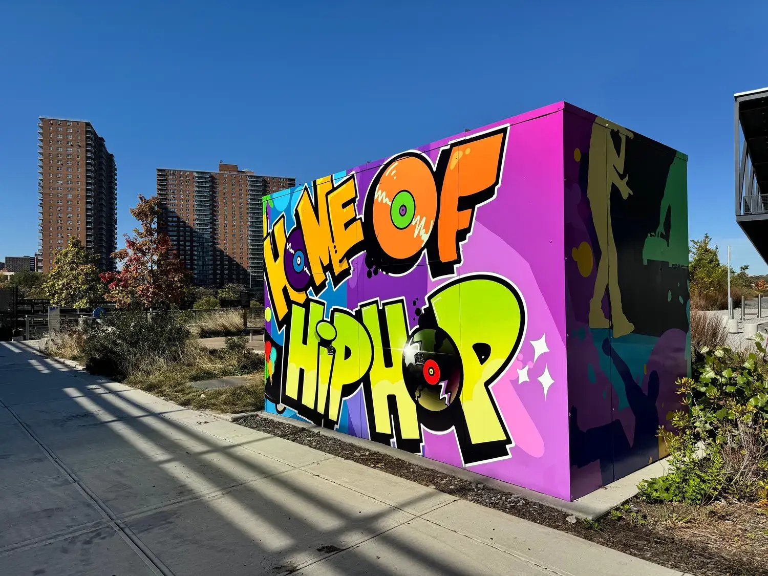 Universal Hip Hop Museum - Image by Here Now / Shutterstock.com 2